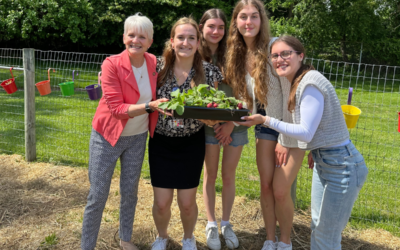 New Eagle Elementary School Receives Statewide Honor for Community Giving Garden